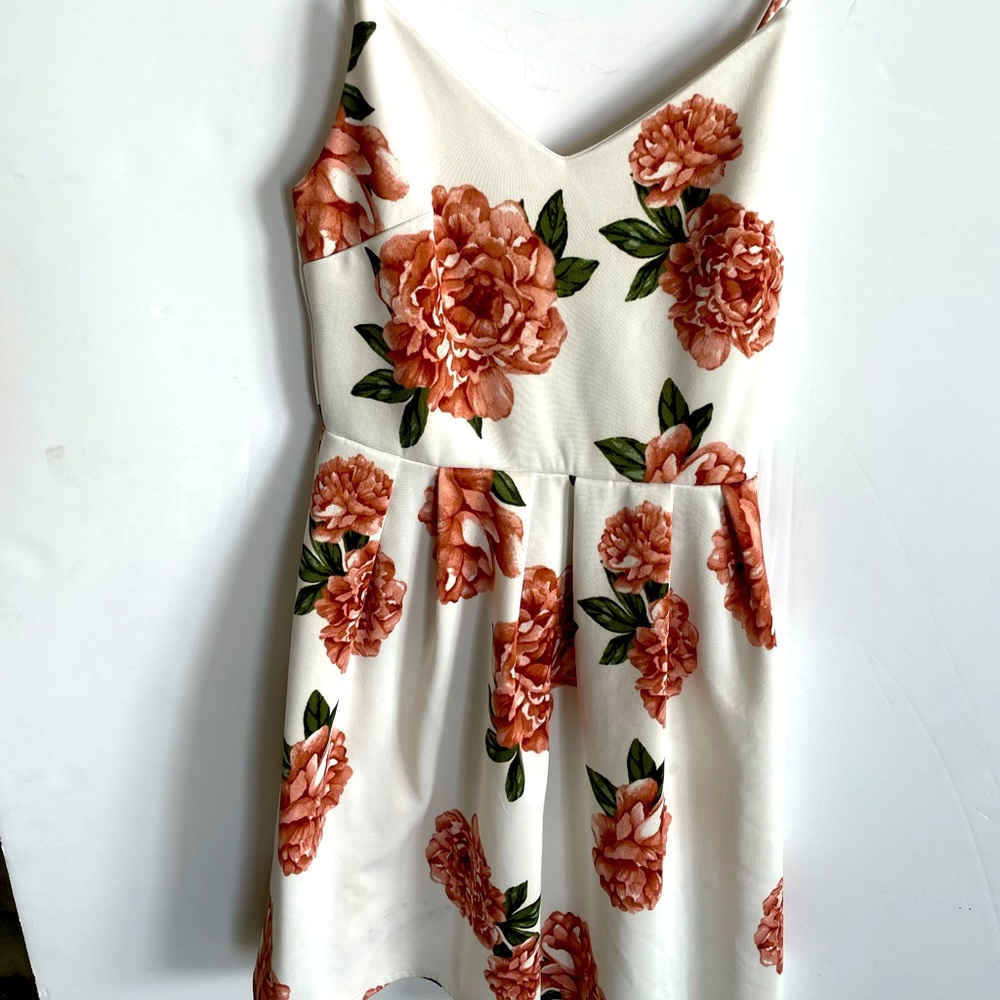 🌴MONTEAU Floral Print Dress